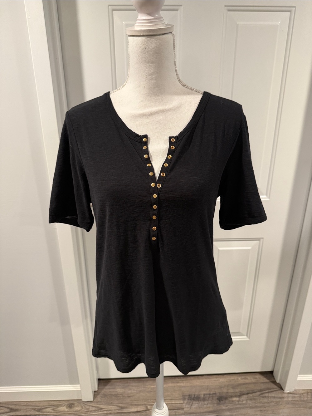 Nation LTD Demi Henley Top Size M Black Elbow Sleeve - Picture 2 of 11